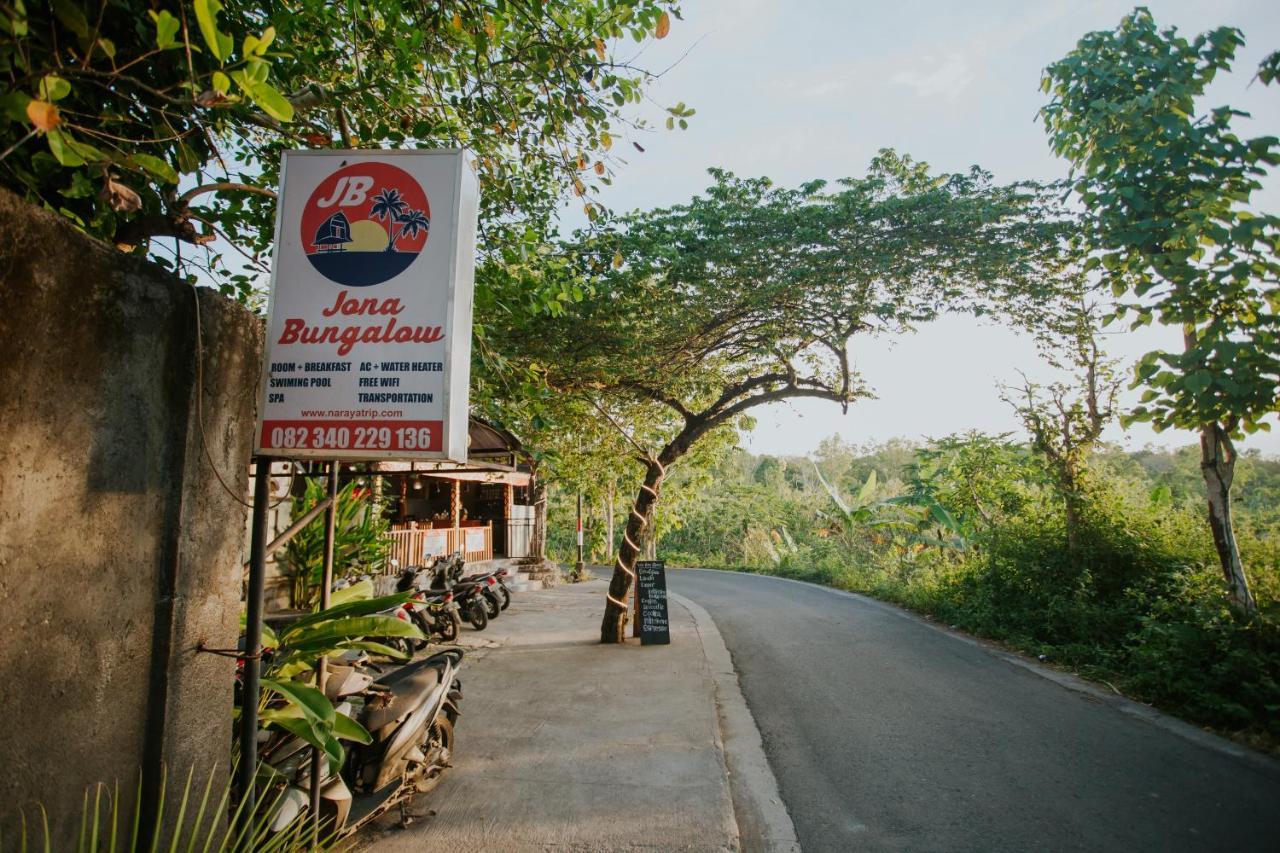 Jona Bungalow Toyapakeh Exterior photo